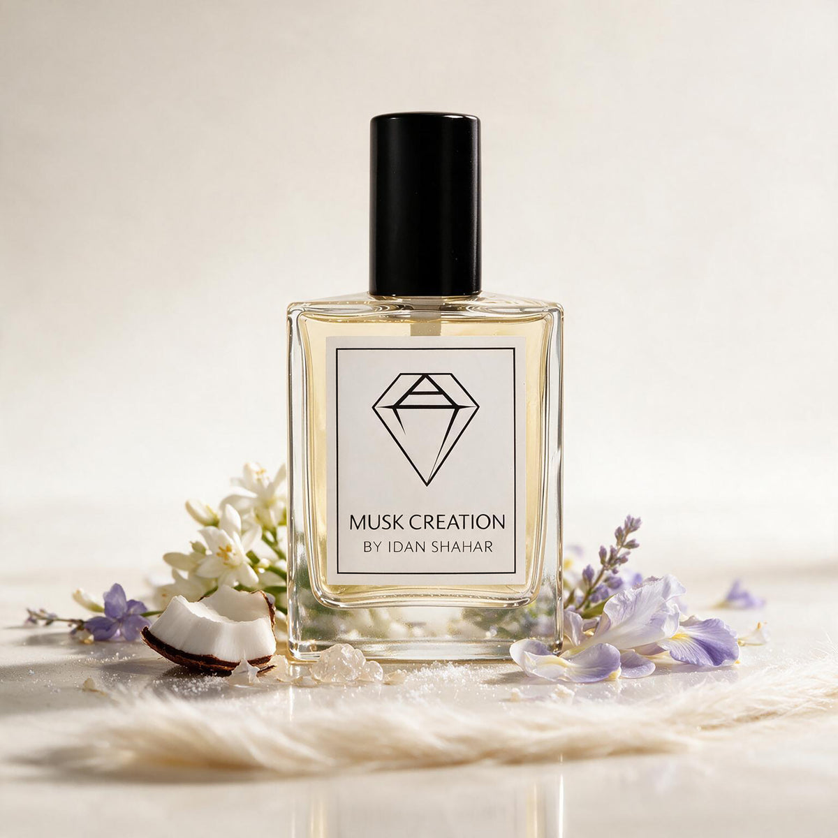 BY IDAN SHAHAR Musk Creation Eau de Parfum - בושם מאסק נקי, פודרתי וקרמי עם קוקוס, פריחת תפוז, איריס, סיגלית ולבנדר