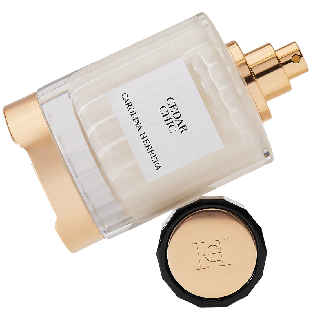 CAROLINA HERRERA Cedar Chic Eau de Parfum בקבוק בושם עם ברגמוט, ארז ומושק לבן