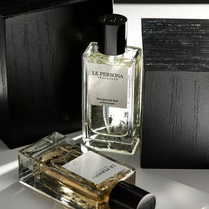 LE PERSONA Scene 1: Masquerade Ball Extrait De Parfum