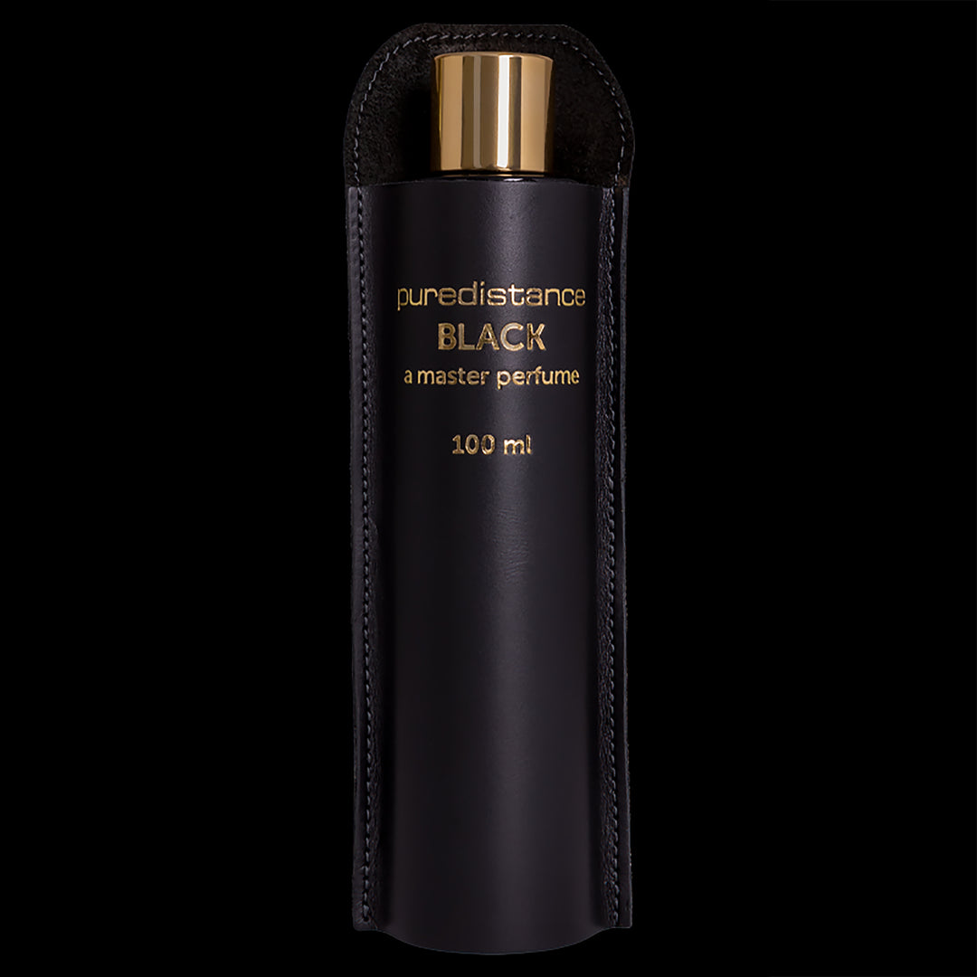 PUREDISTANCE Black Parfum