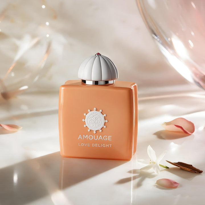 Amouage Love Delight Eau de Parfum בושם נישה פרחוני גורמנדי