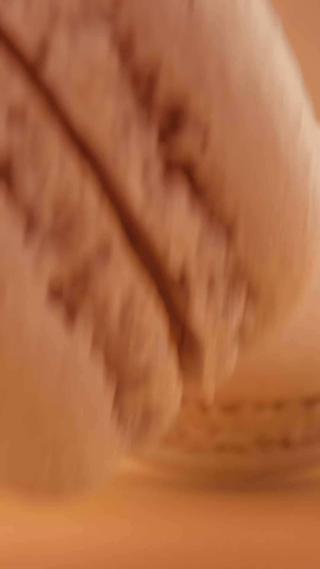 THEODOROS KALOTINIS Peach Macaron Extrait De Parfum